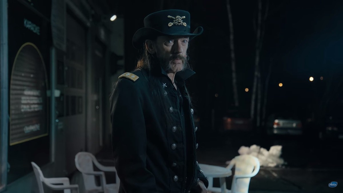 „Motorhead“ lyderis Lemmy „Valio“ reklamoje / Stop kadras