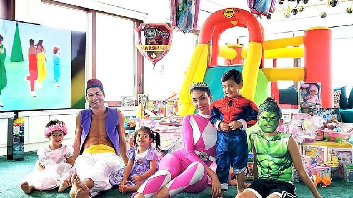 Cristiano Ronaldo su šeima/„Instagram“ nuotr.