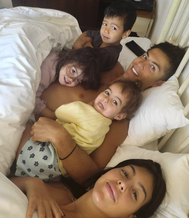 Cristiano Ronaldo su šeima / Vida Press nuotrauka