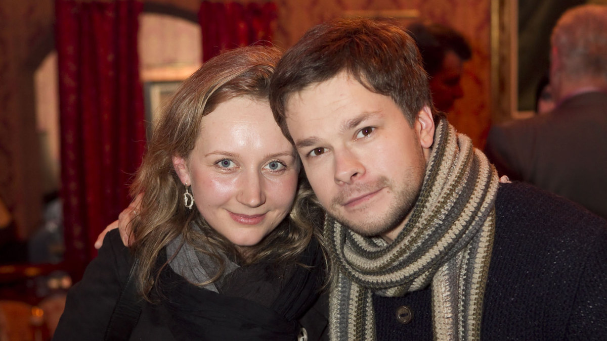 Jokūbas Bareikis su žmona Dominyka / Viganto Ovadnevo/„Žmonės“ nuotr.