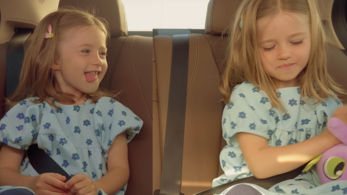 Sesių Rūtos ir Rugilės reakciją į naująją „Baby Blue“ dainą/STOP kadras iš vaizdo įrašo