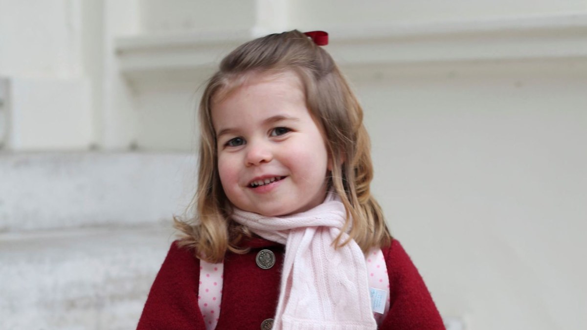 Princesė Charlotte pirmąją dieną Willcocks vaikų darželyje / „Scanpix“/AP nuotr.