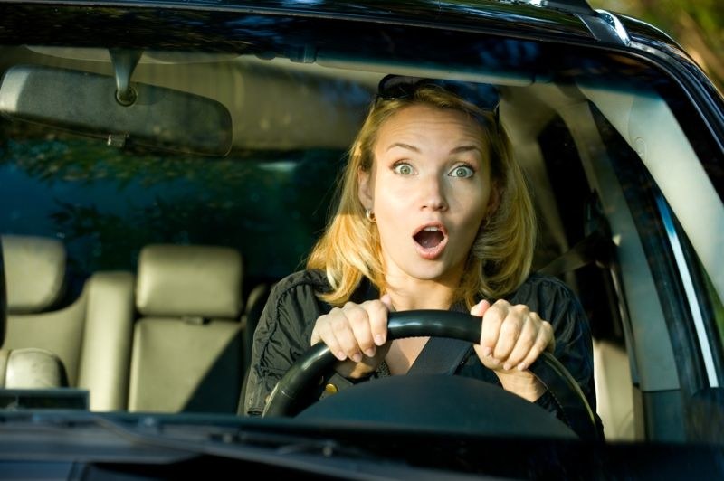 Vairuojanti moteris / Shutterstock nuotr.