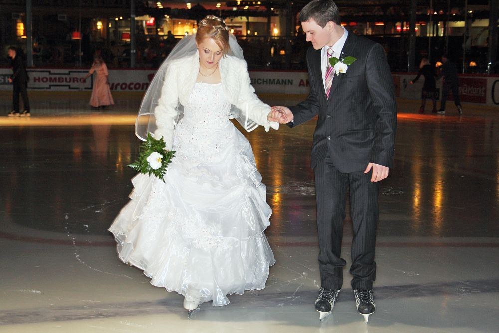 Virginija ir Mantas ir vestuvių dieną ryžosi lipti ant ledo. / Aurelijos Kripaitės/15min.lt nuotr.