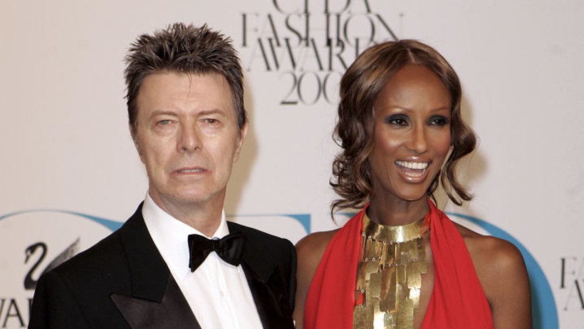 Šviesaus atminimo dainininkas Davidas Bowie su žmona Iman / „Scanpix“ nuotr.