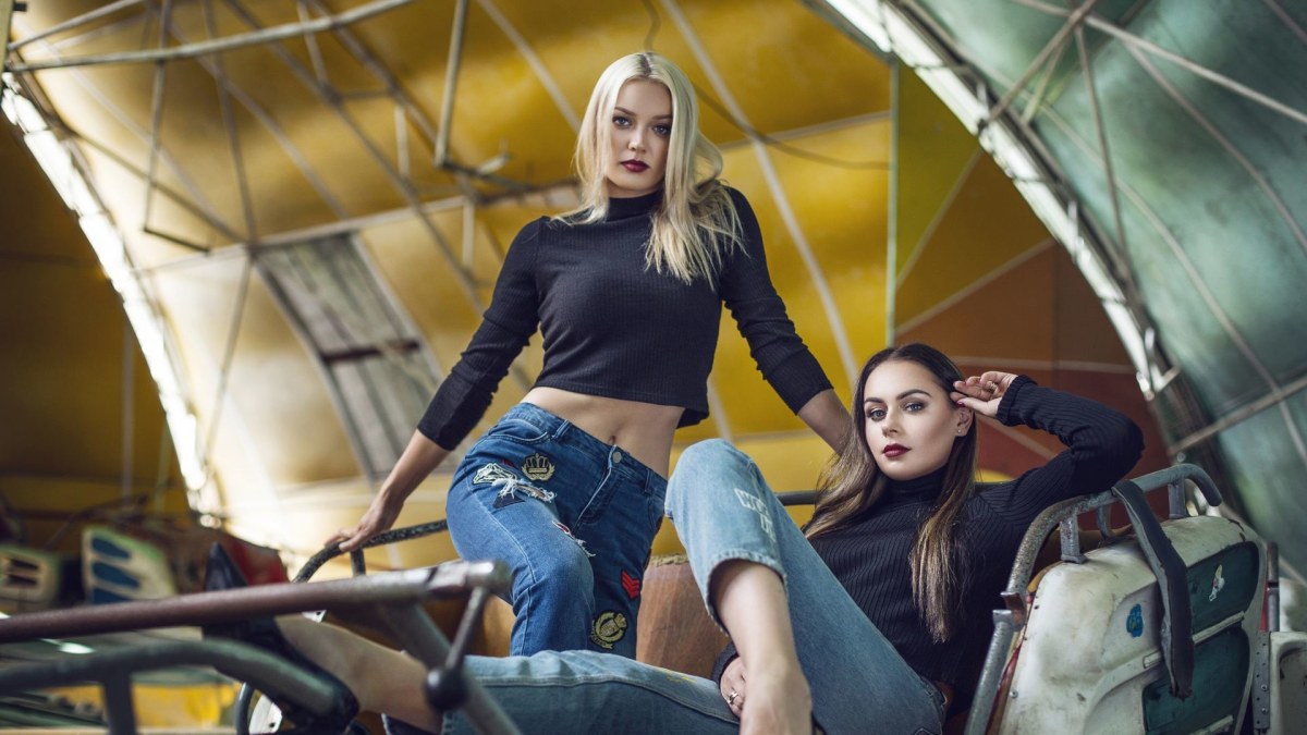 Viktorija Sutkutė ir Simona Nainė / „Pinup girls“ nuotr.