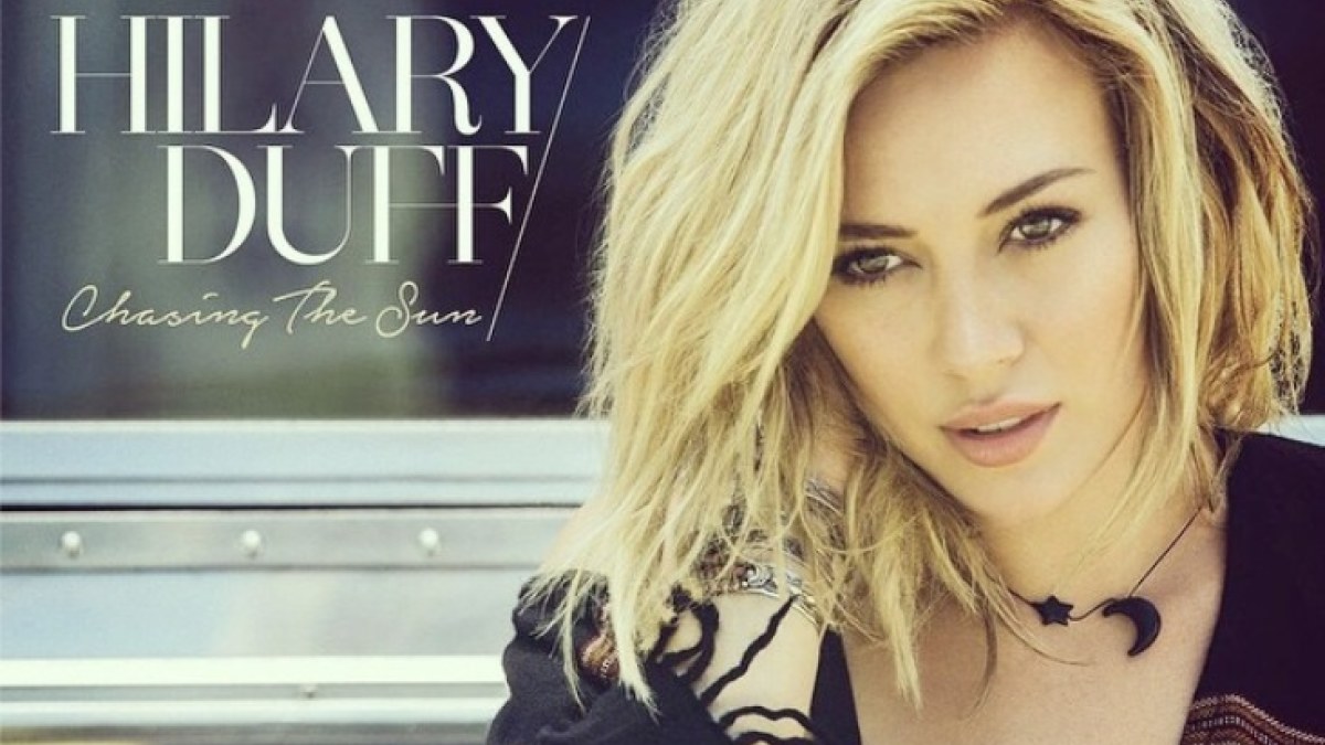 Hilary Duff singlo „Chasing the Sun“ viršelis / Albumo viršelis