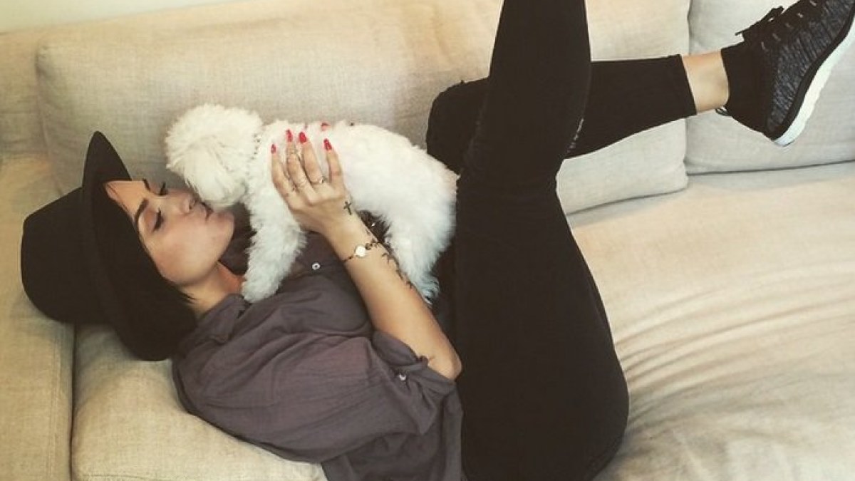 Demi Lovato ir jos šuniukas Buddy / „Instagram“ nuotr.