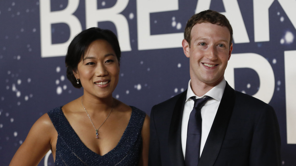 Priscilla Chan ir Markas Zuckerbergas / „Reuters“/„Scanpix“ nuotr.
