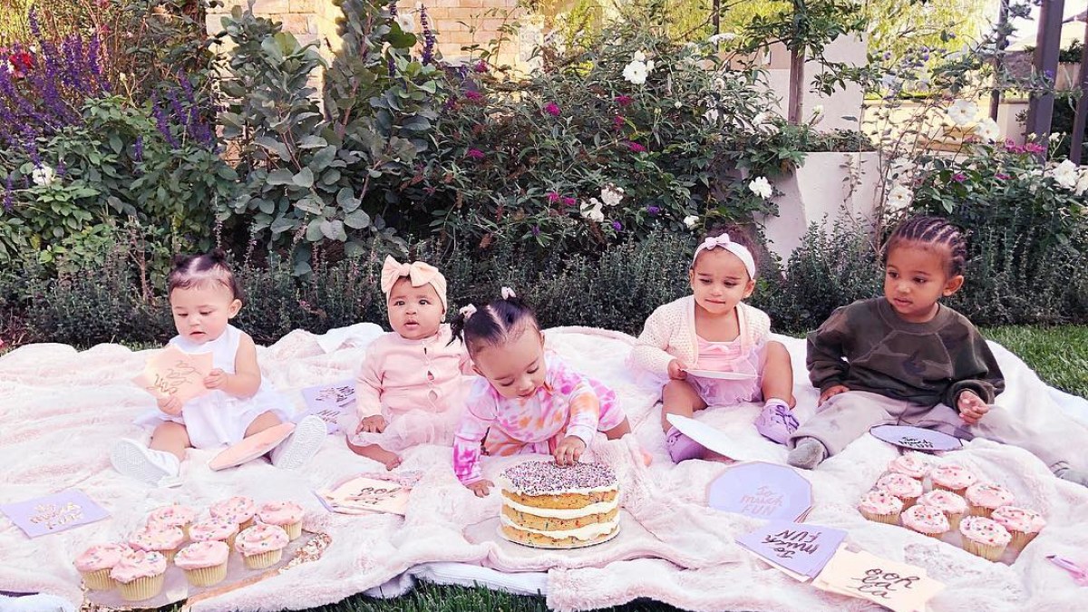 Khloe Kardashian mažylė True švenčia pusės metų sukaktį / „Instagram“ nuotr.