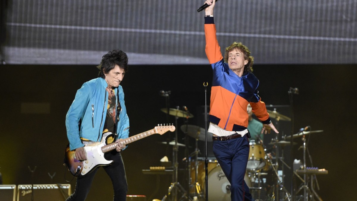 Ronnie Woodas ir Mickas Jaggeris iš „The Rolling Stones“ / „Scanpix“/AP nuotr.
