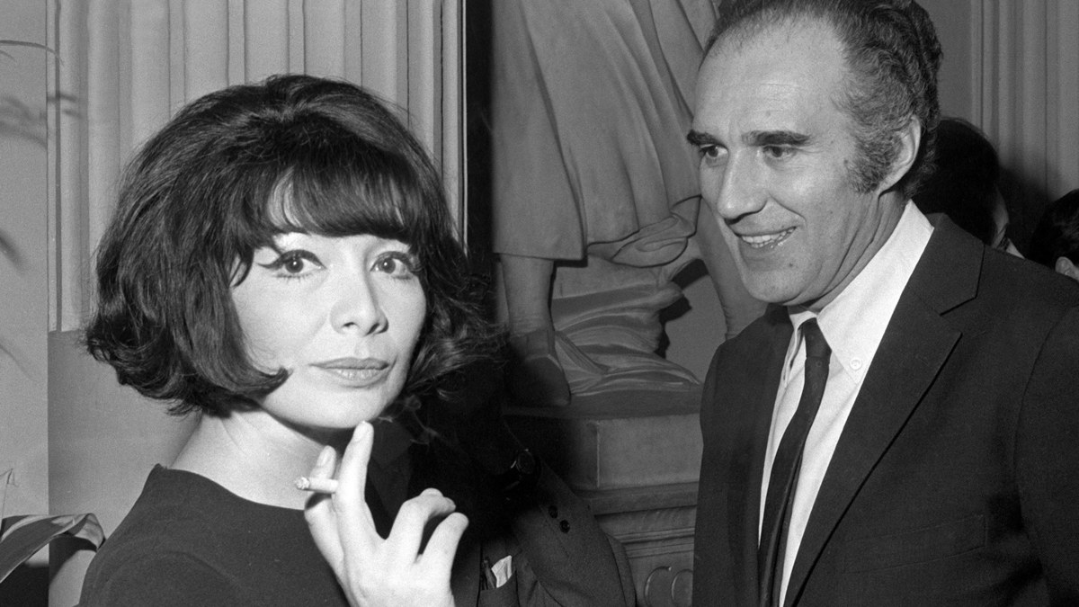  Antrąja aktoriaus sutuoktine 1966-aisiais tapo kultinė prancūzų dainininkė ir aktorė Juliette Gréco / SCANPIX nuotrauka