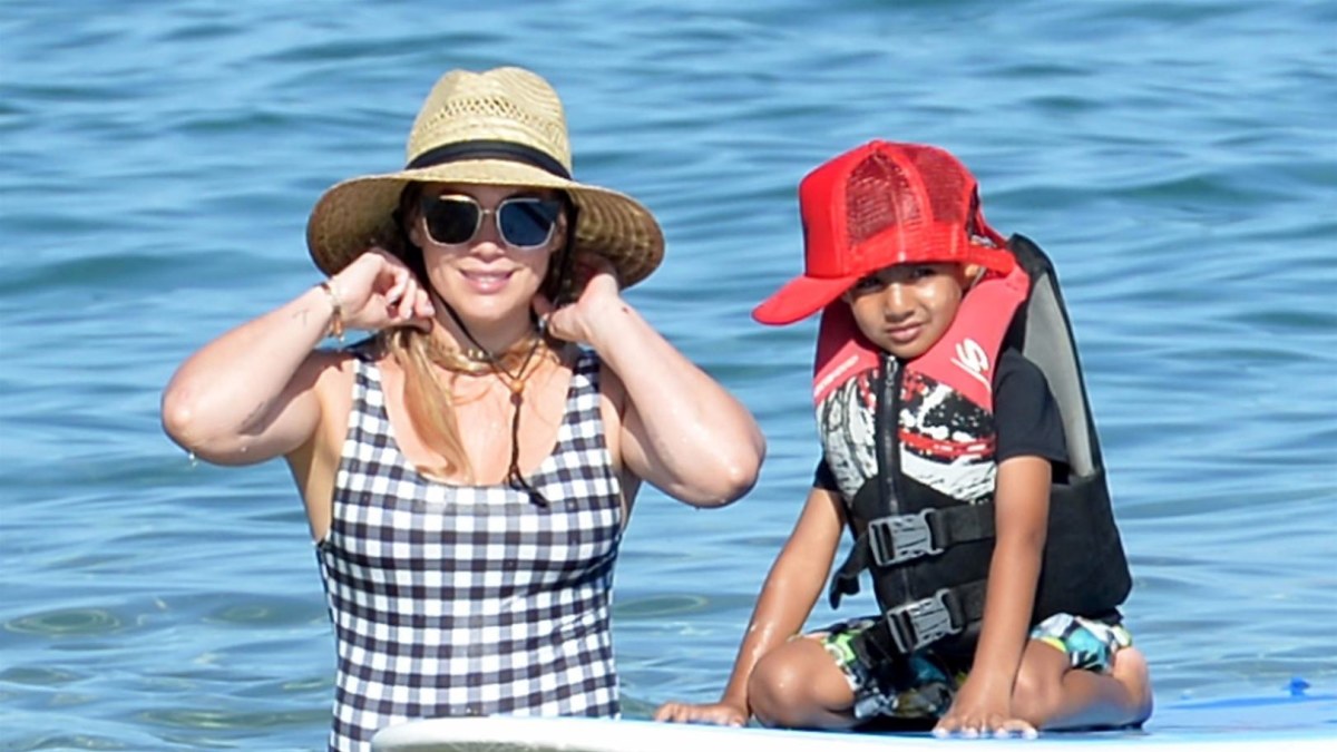 Hilary Duff atostogos Havajuose / Vida Press nuotr.