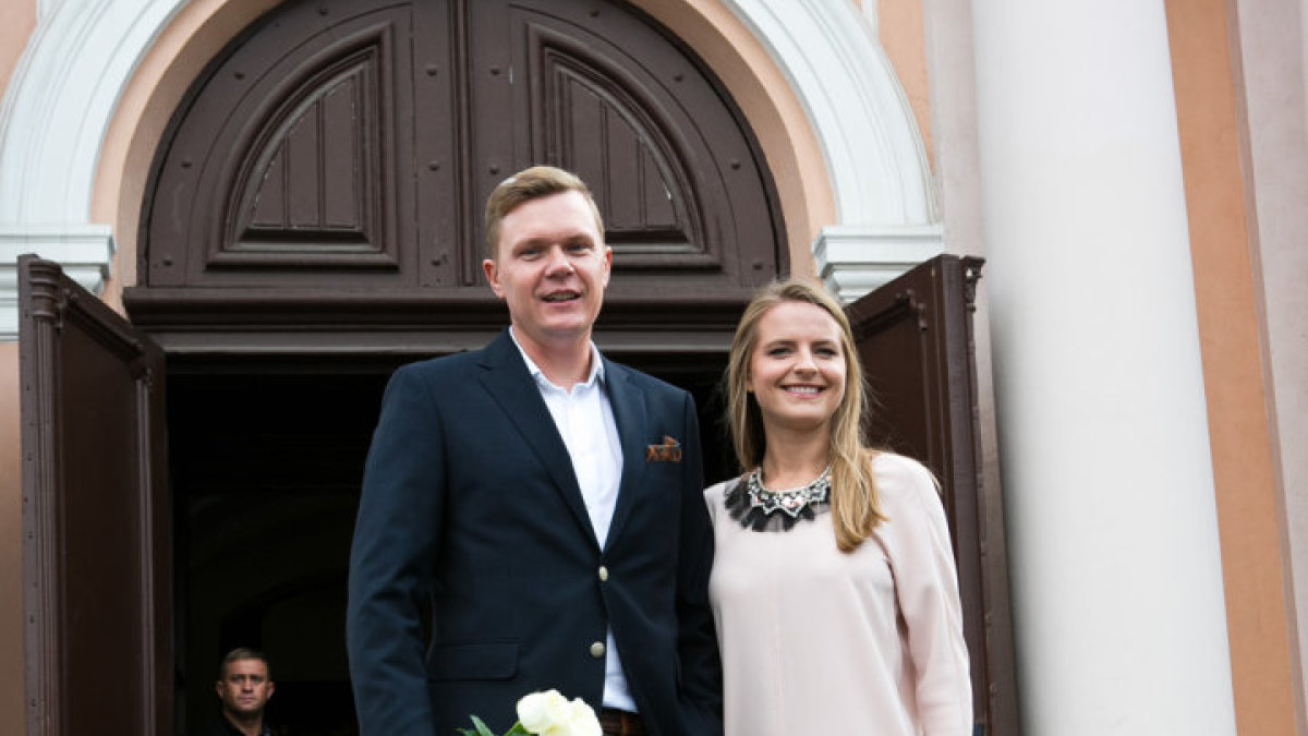 Mindaugas Stasiulis su žmona Karolina / Gretos Skaraitienės / BNS nuotr.
