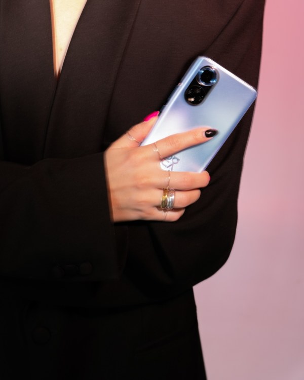 „Huawei“ išmanusis telefonas „nova 9“ / Monikos Rukaitės nuotr.