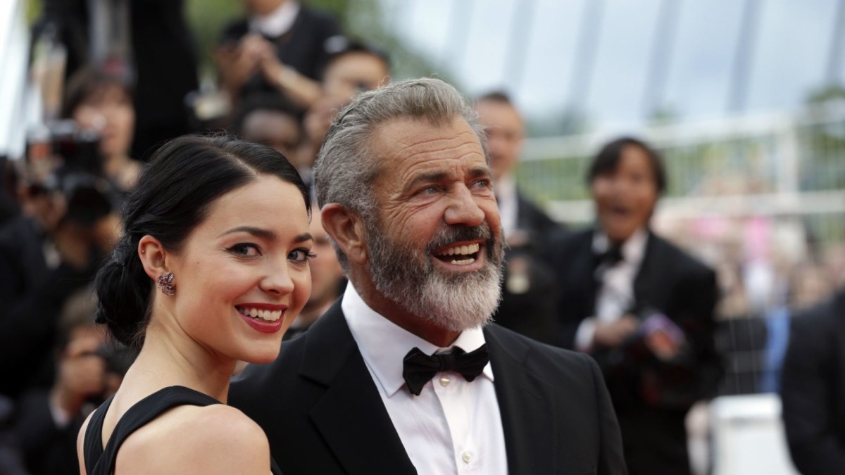 Melas Gibsonas ir Rosalind Ross / „Scanpix“/AP nuotr.
