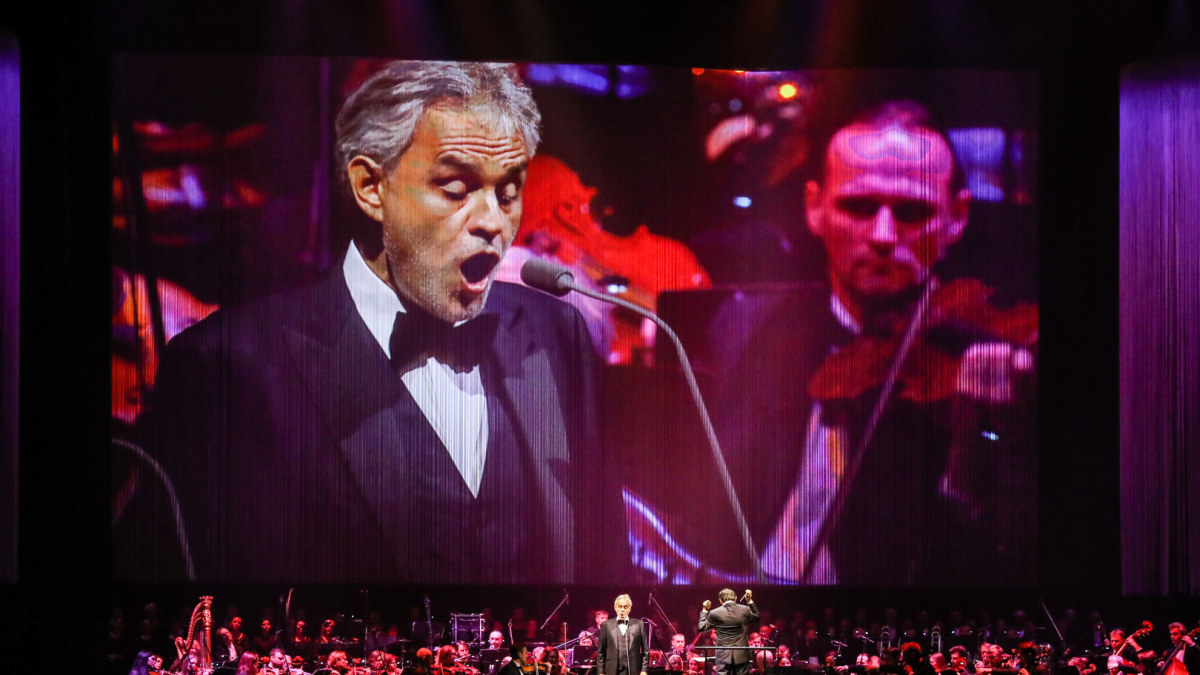 Andrea Bocelli koncerto Kaune akimikra / Teodoro Biliūno / BNS nuotr.