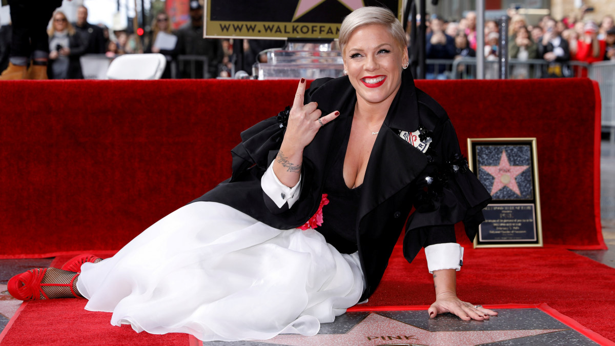 Dainininkė Pink gavo savo vardo žvaigždę Holivudo Šlovės alėjoje / „Scanpix“ nuotr.